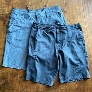 Bundle of 2 men’s tech. shorts.  O’Neill & Hang Ten size 34. Excellent like new
